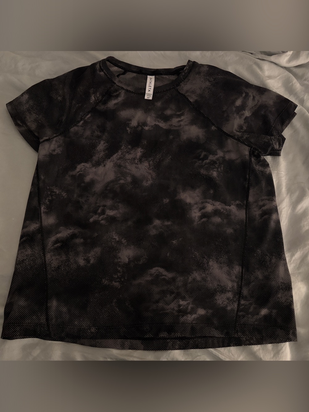 Athleta Black and Charcoal Tie-Dye Workout Top